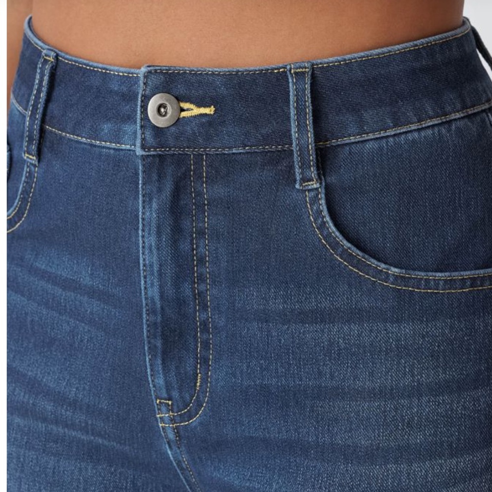 HALARA Women's Wide Leg Dark Blue Cuffed Jeans.  NEW WITH TAGS - Picture 5 of 10